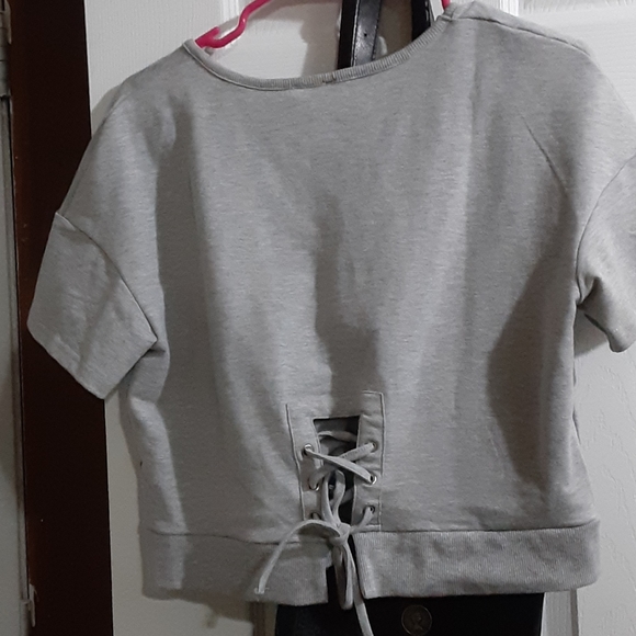 Top - Picture 2 of 3